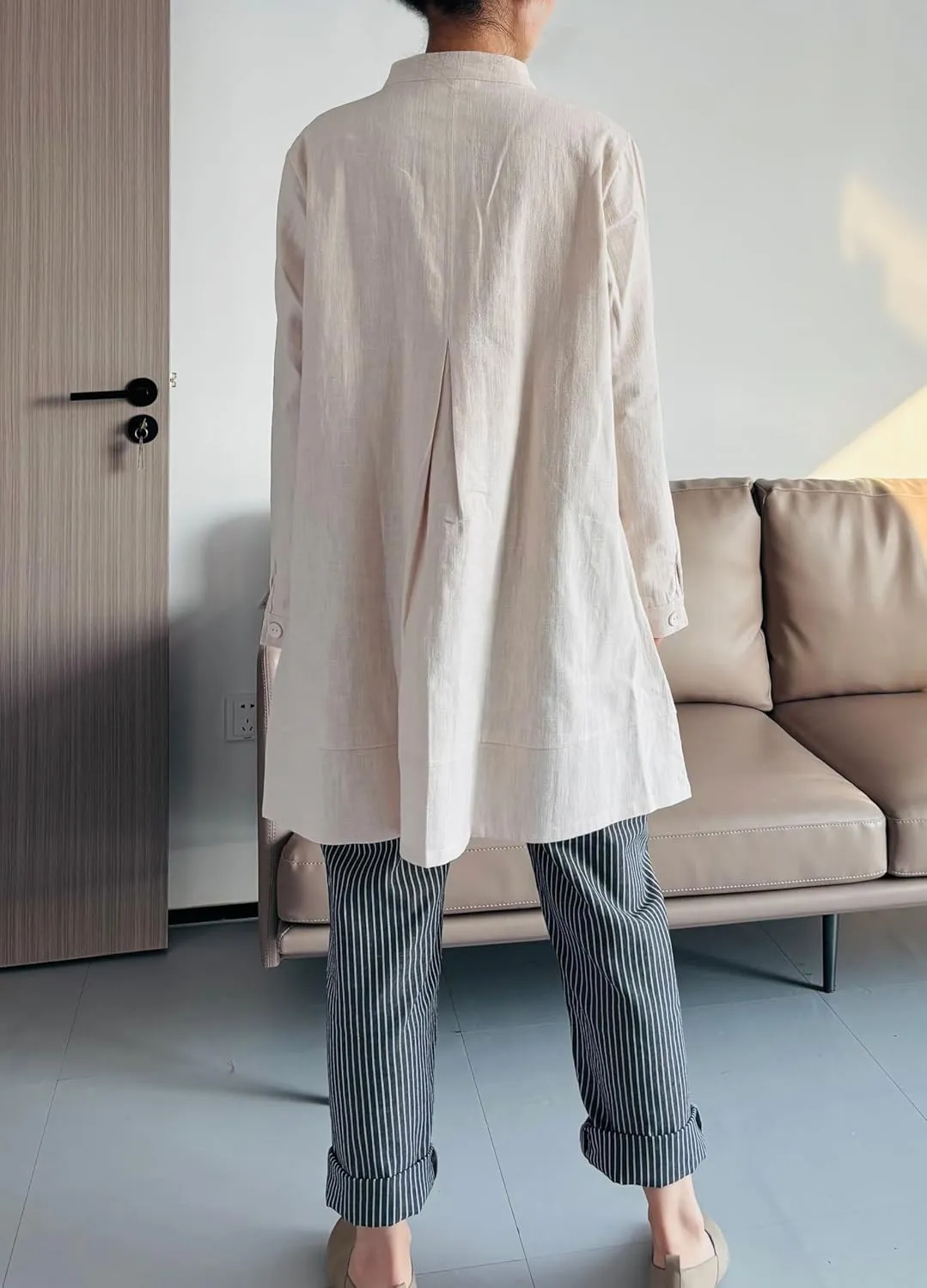 Minibee Women's Oversized Button Down Shirts Long Sleeve Cotton Linen Light Blouse Jacket With Pockets
